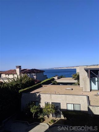 Photo 3: LA JOLLA Townhouse for rent : 3 bedrooms : 7955 Prospect Place #B in LaJolla