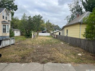 Photo 1: 206 F Avenue North in Saskatoon: Caswell Hill Lot/Land for sale : MLS®# SK942493