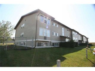 Photo 1: 101 BIG HILL Way SE: Airdrie Condo for sale : MLS®# C3641760