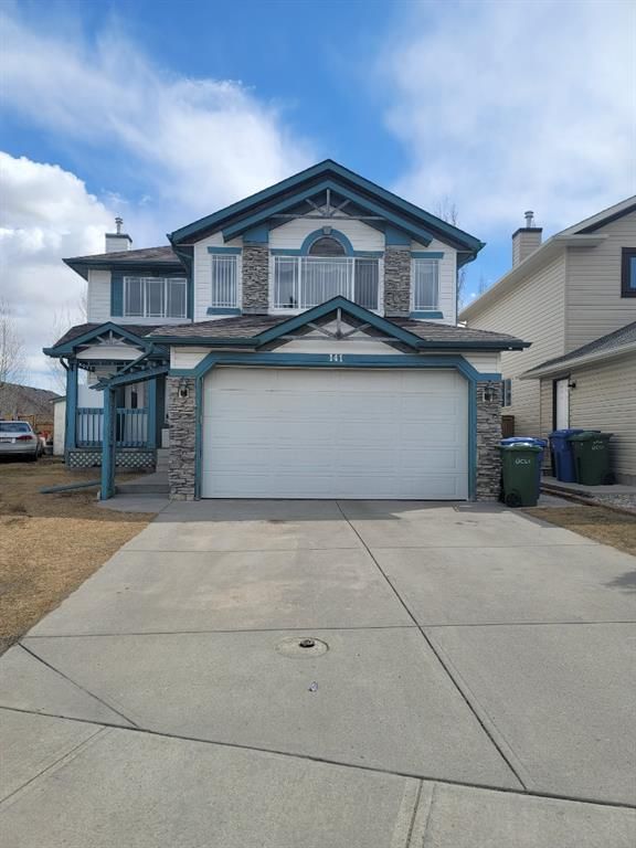 FEATURED LISTING: 141 lakeview Shores Chestermere