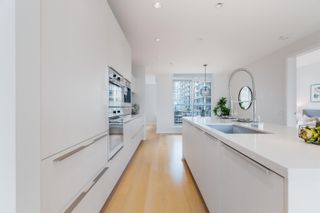 Photo 12: 501 170 ATHLETES Way in Vancouver: False Creek Condo for sale (Vancouver West)  : MLS®# R2750377