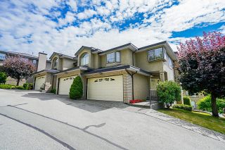 Main Photo: 20 22488 116 Avenue in Maple Ridge: East Central Townhouse for sale in "RICHMOND HILL ESTATES" : MLS®# R2727139