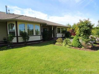 Photo 1: 944 Brooks Pl in COURTENAY: CV Courtenay East House for sale (Comox Valley)  : MLS®# 730969