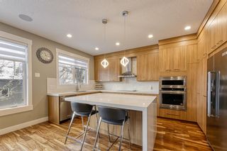 Photo 5: 2009 20 Avenue NW in Calgary: Banff Trail Detached for sale : MLS®# A2021430