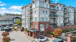 Main Photo: 212 6468 195A Street in Surrey: Clayton Condo for sale (Cloverdale)  : MLS®# R2880310
