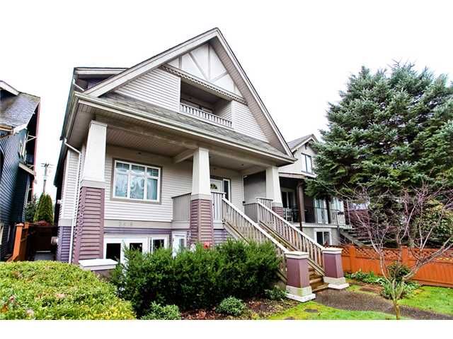Main Photo: 2818 W 3RD Avenue in Vancouver: Kitsilano Condo for sale (Vancouver West)  : MLS®# V935463