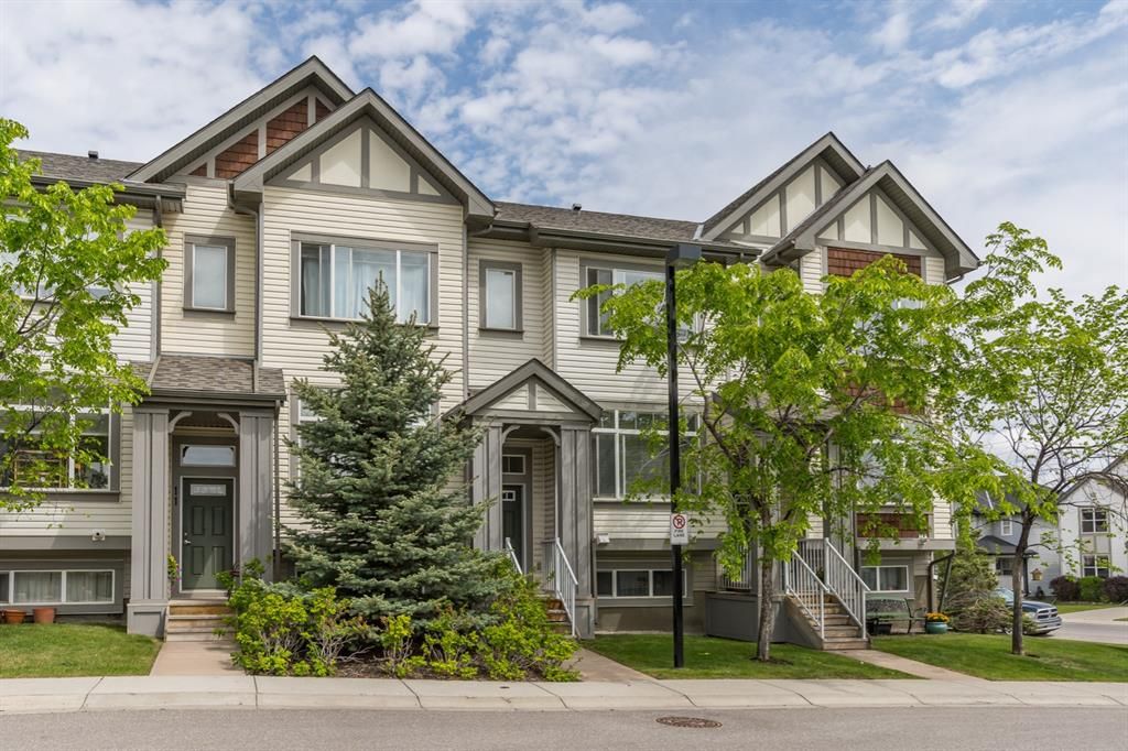 Main Photo: 9 COPPERPOND Close SE in Calgary: Copperfield Row/Townhouse for sale : MLS®# A1117676