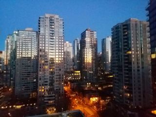 Photo 2: 2005 930 CAMBIE Street in Vancouver: Yaletown Condo for sale in "Pacific Landmark II" (Vancouver West)  : MLS®# R2740233