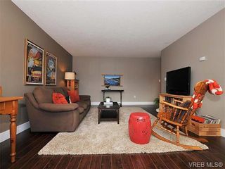 Photo 6: 204 1012 Collinson Street in VICTORIA: Vi Fairfield West Residential for sale (Victoria)  : MLS®# 338374