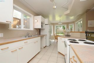 Photo 17: 3351 Doncaster Dr in VICTORIA: SE Cedar Hill House for sale (Saanich East)  : MLS®# 810474