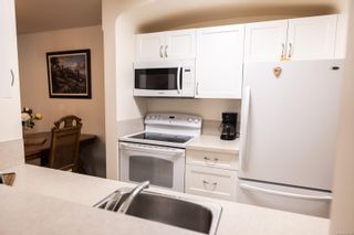 Photo 7: 201 2040 White Birch Rd in Sidney: Si Sidney North-East Condo for sale : MLS®# 928933