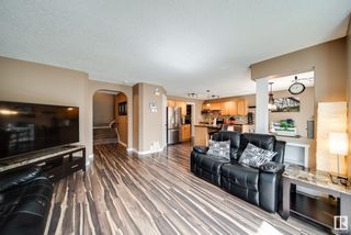 Photo 10: 224 HYNDMAN Crescent in Edmonton: Zone 35 House for sale : MLS®# E4386623