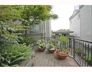 Photo 9: 10 2375 W BROADWAY BB in Vancouver: Kitsilano Townhouse for sale in "TALIESIN" (Vancouver West)  : MLS®# V725573
