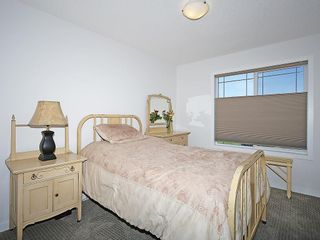 Photo 17: 451 HILLCREST Circle SW: Airdrie House for sale
