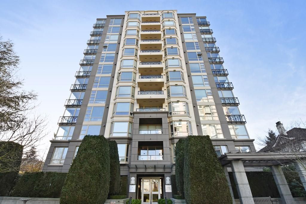 Main Photo: 901 1316 W 11TH Avenue in Vancouver: Fairview VW Condo for sale in "The Compton" (Vancouver West)  : MLS®# R2138686
