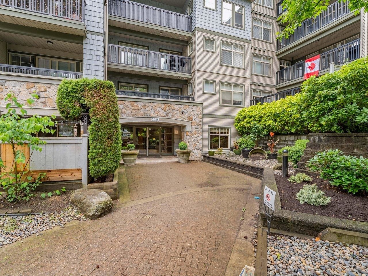 Main Photo: 416 2988 SILVER SPRINGS Boulevard in Coquitlam: Westwood Plateau Condo for sale in "Trillium by Polygon" : MLS®# R2722689