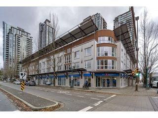 Photo 1: PH17 1163 THE HIGH Street in Coquitlam: North Coquitlam Condo for sale in "THE KENSINGSTON" : MLS®# R2221890