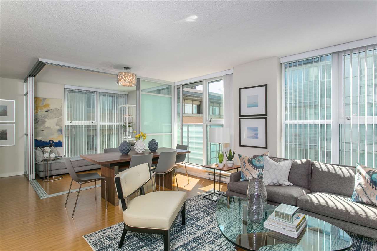 Main Photo: 715 168 POWELL STREET in : Downtown VE Condo for sale : MLS®# R2082518