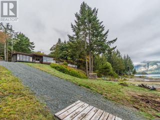 Photo 31: 2362 South Lake Rd in Qualicum Beach: House for sale : MLS®# 945784
