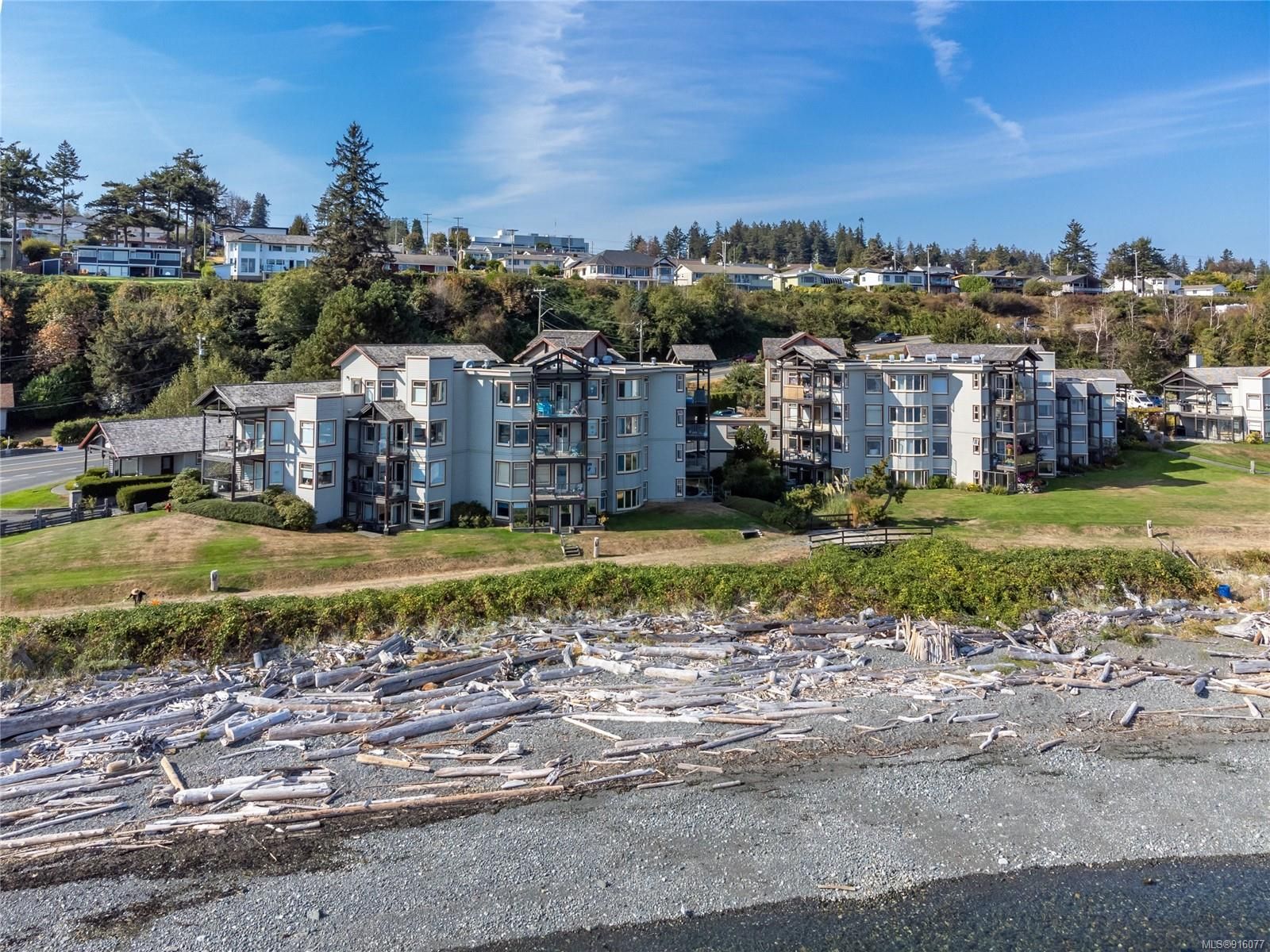 Main Photo: 1402 27 S Island Hwy in Campbell River: CR Campbell River Central Condo for sale : MLS®# 916077