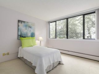 Photo 3: 304 1740 COMOX Street in Vancouver: West End VW Condo for sale in "The Sandpiper" (Vancouver West)  : MLS®# R2178648