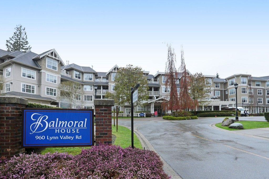 Main Photo: 416 960 LYNN VALLEY Road in North Vancouver: Lynn Valley Condo for sale in "Balmoral House" : MLS®# R2162251