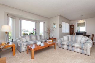 Photo 18: 2541 Wilcox Terr in Central Saanich: CS Tanner House for sale : MLS®# 851683