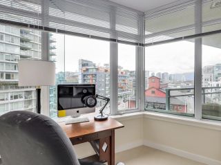 Photo 1: 704 88 W 1ST Avenue in Vancouver: False Creek Condo for sale in "The One" (Vancouver West)  : MLS®# R2866595
