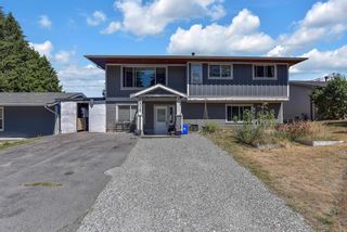 Photo 1: 20015 46A Avenue in Langley: Langley City House for sale : MLS®# R2697233