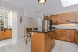 Photo 13: 2338 MARINE Drive in West Vancouver: Dundarave 1/2 Duplex for sale : MLS®# R2271330