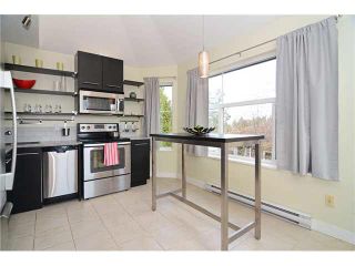 Photo 2: 312 12739 72ND Avenue in Surrey: West Newton Condo for sale in "SAVOY 2" : MLS®# F1435781