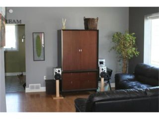 Photo 4: 345 Chalmers Avenue in WINNIPEG: East Kildonan Residential for sale (North East Winnipeg)  : MLS®# 1009928