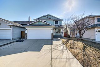 Photo 2: 351 Applewood Drive SE in Calgary: Applewood Park Detached for sale : MLS®# A1094539