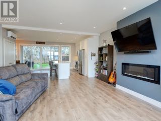 Photo 2: 7028 Brailsford Pl in Sooke: House for sale : MLS®# 956767