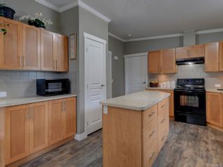 Photo 8: 42 2780 Spencer Rd in Langford: La Goldstream Manufactured Home for sale : MLS®# 886905