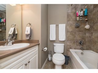 Photo 14: 1 33321 GEORGE FERGUSON Way in Abbotsford: Central Abbotsford Townhouse for sale in "Cedar Lane" : MLS®# R2438184