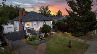 Photo 34: 1106 Lyall St in Esquimalt: Es Saxe Point House for sale : MLS®# 908183
