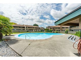 Photo 15: 56 5850 177B STREET in Surrey: Cloverdale BC Townhouse for sale (Cloverdale)  : MLS®# R2463380