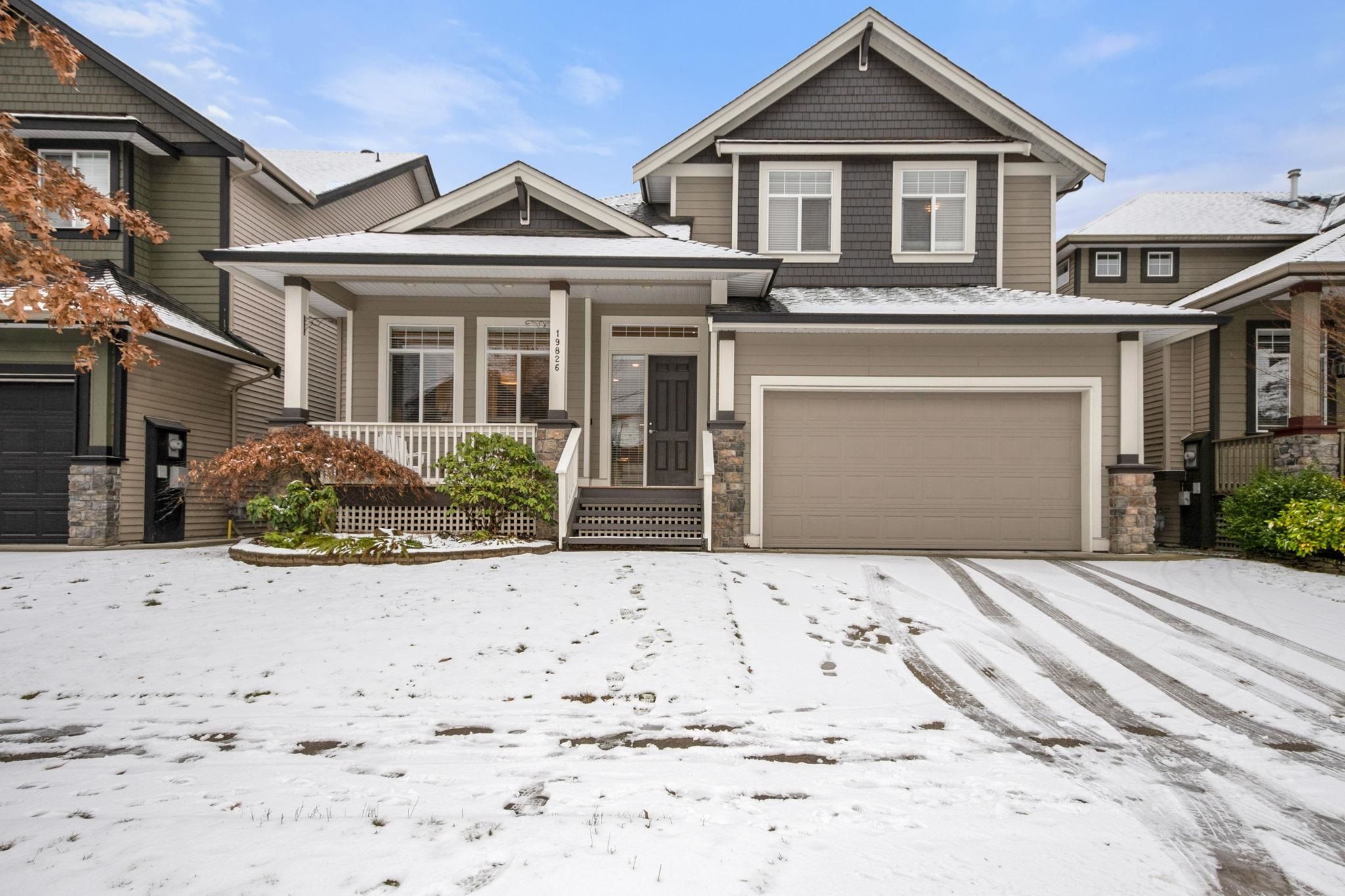 Main Photo: 19826 SILVERTHORNE Place in Pitt Meadows: South Meadows House for sale in "Bonson Landing" : MLS®# R2750796