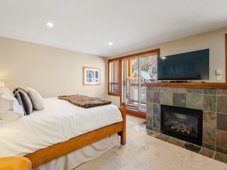Photo 13: 4826 CASABELLA Crescent in Whistler: Whistler Village Townhouse for sale : MLS®# R2857324