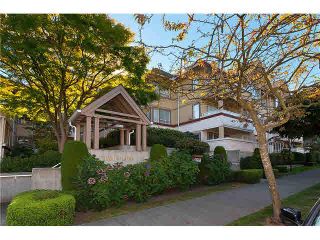 Photo 20: 302 1860 W 6TH Avenue in Vancouver: Kitsilano Condo for sale in "HERITAGE ON CYPRESS" (Vancouver West)  : MLS®# V1088534