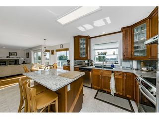 Photo 4: 1488 LANSDOWNE Drive in Coquitlam: Westwood Plateau House for sale : MLS®# R2663372