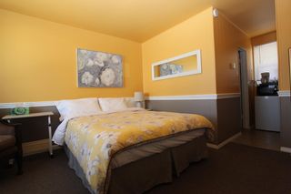Photo 6: 14 rooms Motel for sale Southern Alberta: Business with Property for sale