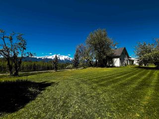 Photo 7: 17774 TELKWA HIGH Road in Smithers: Smithers - Rural House for sale (Smithers And Area)  : MLS®# R2884608