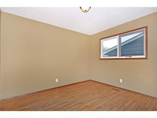 Photo 9: 419 MIDRIDGE Drive SE in CALGARY: Midnapore Residential Detached Single Family for sale (Calgary)  : MLS®# C3523286