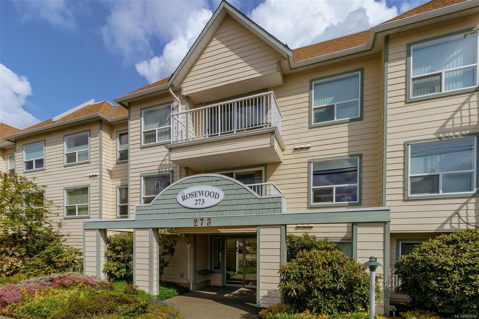 Main Photo: 209 273 Coronation Ave in Duncan: Du West Duncan Condo for sale : MLS®# 902076