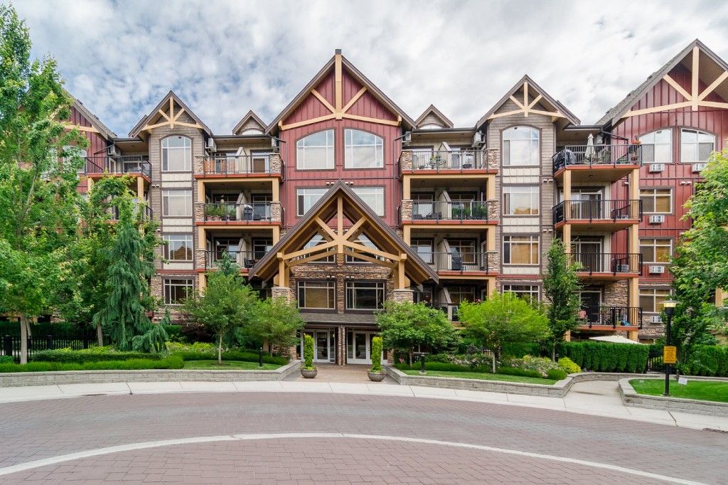 Welcome to #155 - 8328 207A Street, Langley, BC in the Sought-After Yorkson Creek Condominium Complex!