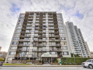 Photo 1: 706 620 SEVENTH Avenue in New Westminster: Uptown NW Condo for sale in "CHARTER HOUSE" : MLS®# R2391698