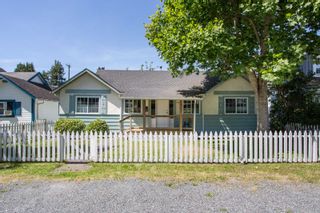 Photo 3: 2831 GORDON Avenue in Surrey: Crescent Bch Ocean Pk. House for sale in "Crescent Beach" (South Surrey White Rock)  : MLS®# R2476389