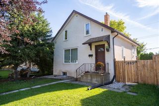 Photo 1: 443 Albany Street in Winnipeg: Deer Lodge Residential for sale (5E)  : MLS®# 202221104